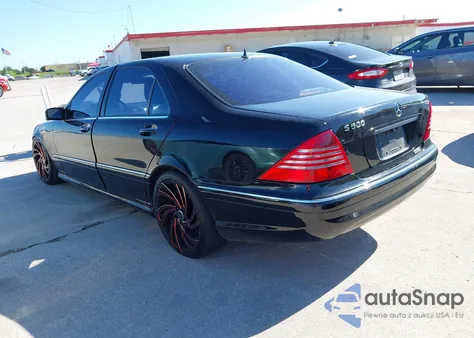 2002 Mercedes-Benz S 500 z USA, uszkodzony, nr VIN WDBNG75JX2A242592